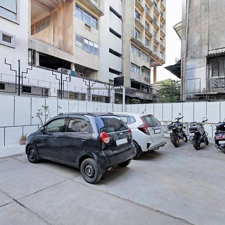 Treebo Rvg Hotel Vadodara Bagian luar foto